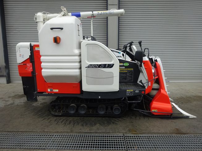 コンバイン ARN317GLW 写真２