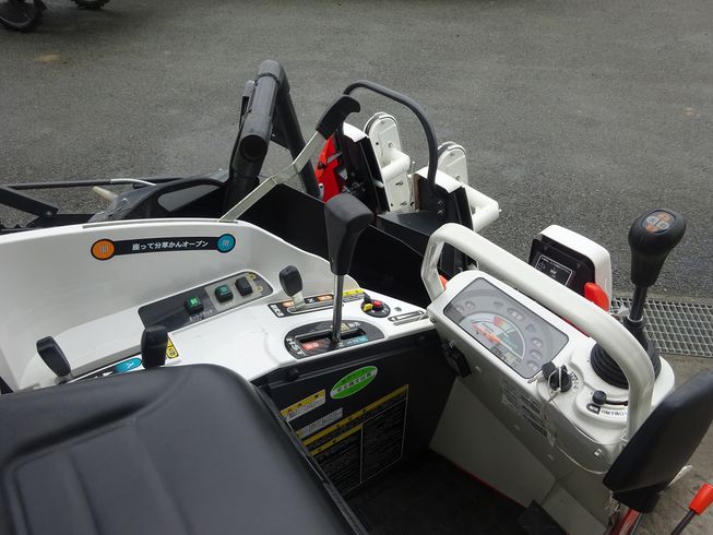 コンバイン ARN317GLW 写真７