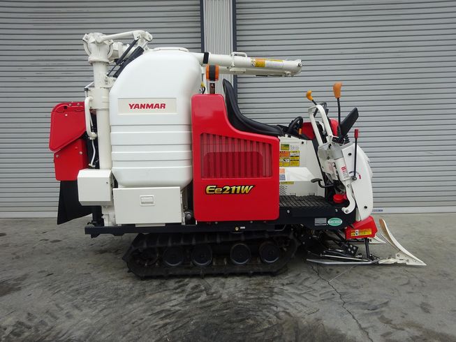 コンバイン Ee211W 写真４