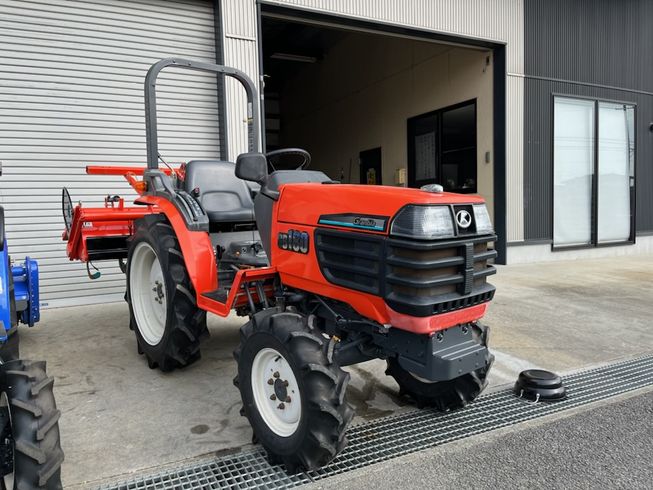 トラクター GB180-BSMA 写真３