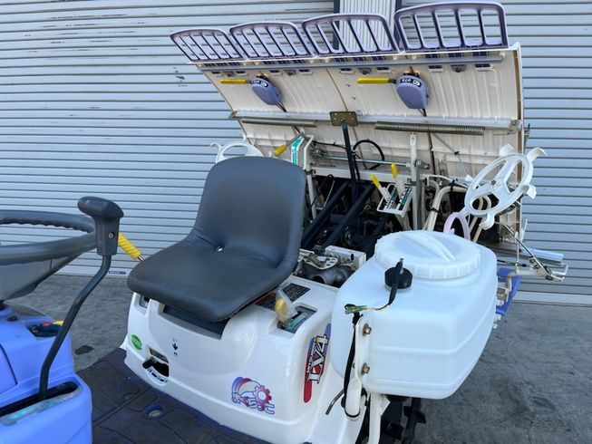 田植機 LV4 写真４