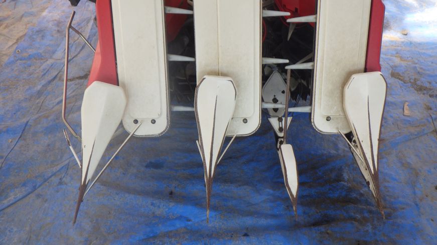 コンバイン GC325 写真６