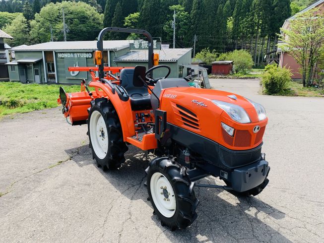 トラクター KT210 写真２