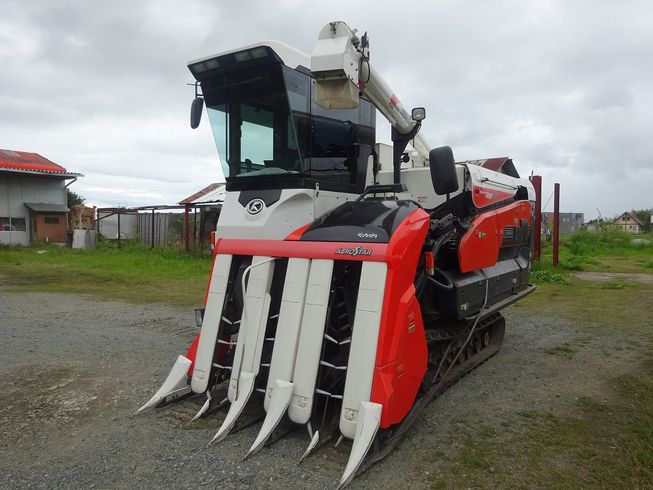 コンバイン AR70 写真２