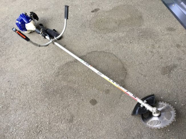 草刈機 CGT24DX 写真３