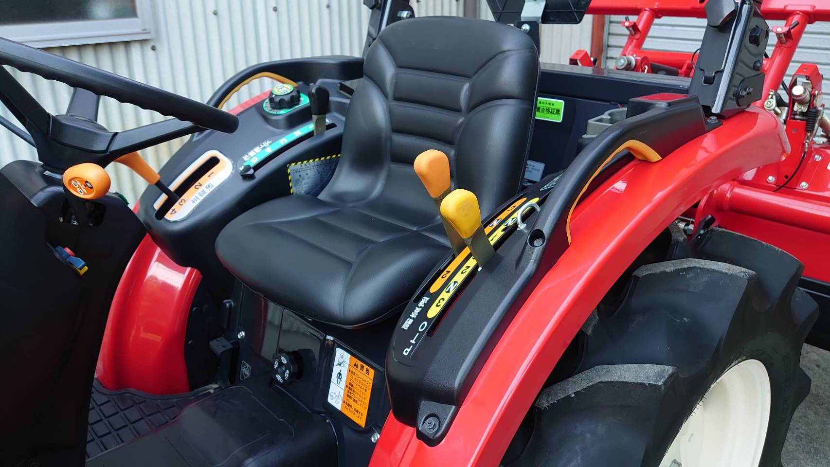 トラクター EG221 写真４