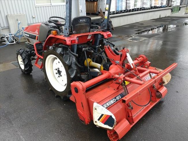 トラクター F190D 写真４