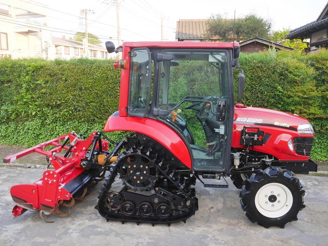 トラクター EG225 J-change 写真２