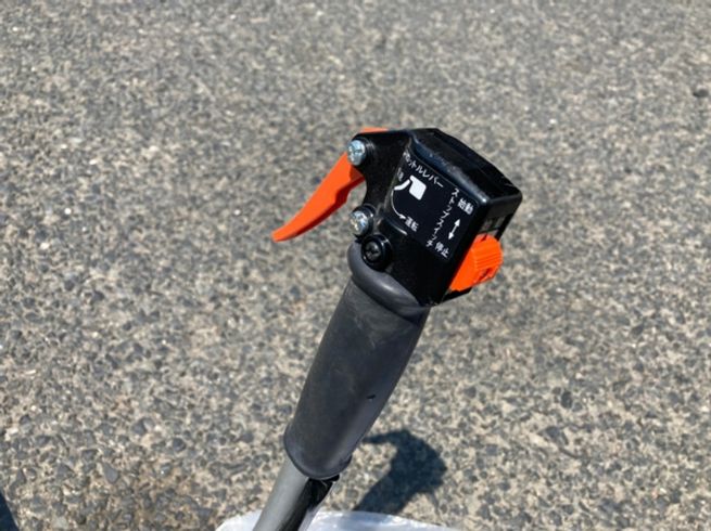 草刈機 EGT260 写真５