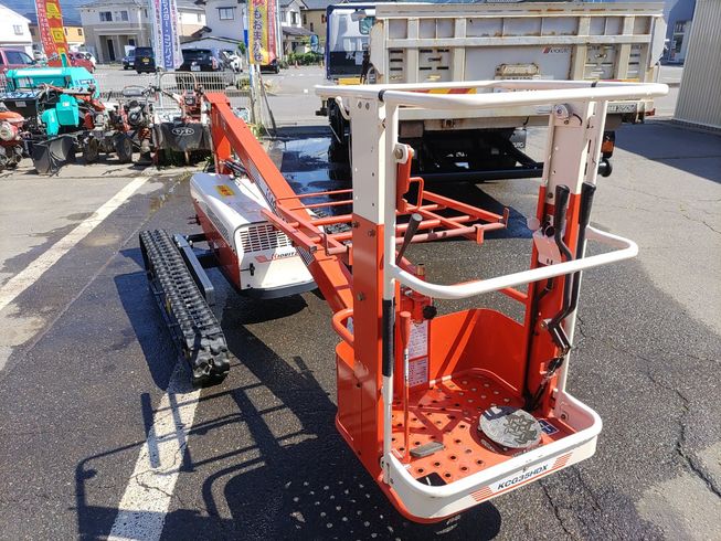 高所作業機 KCG35HDX 写真２