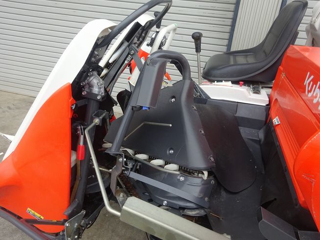 コンバイン ER213 写真５