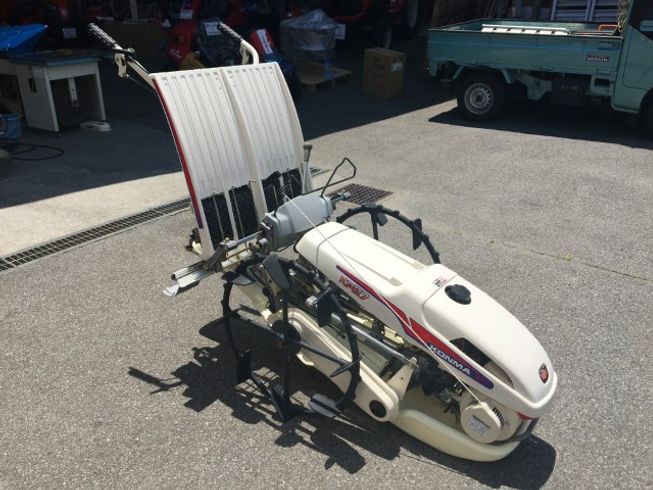 田植機 KP27 写真２