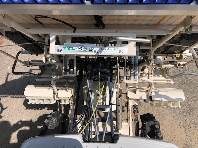 田植機 PQZ4-DUL 写真６