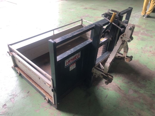 ダンプ NA1600 写真４