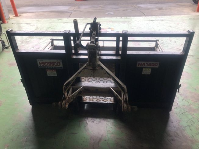 ダンプ NA1600 写真６