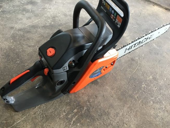 チェーンソー CS33EB 写真２