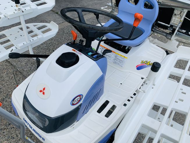 田植機 LC4AN 写真４