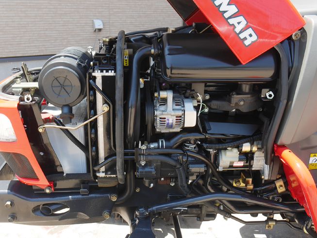 トラクター AF220 HST 写真８