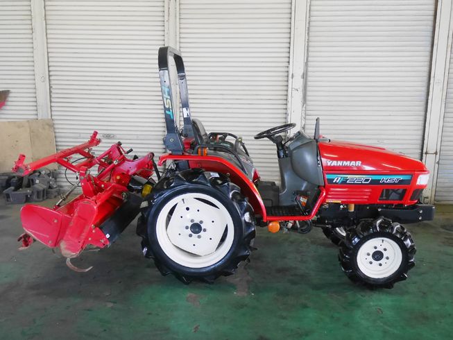 トラクター AF220 HST 写真４