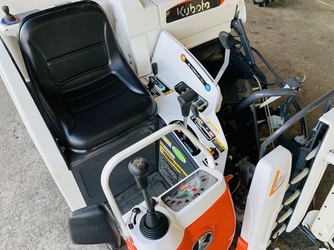 コンバイン ARN216-GSLW 写真９