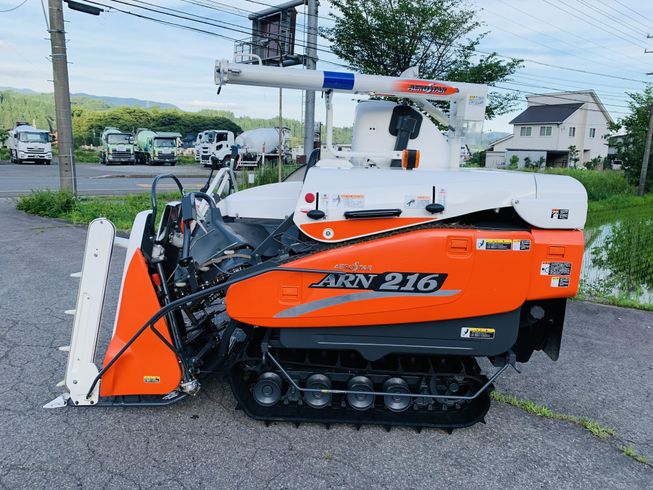 コンバイン ARN216-GSLW 写真４