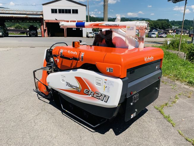 コンバイン ER211N 写真６