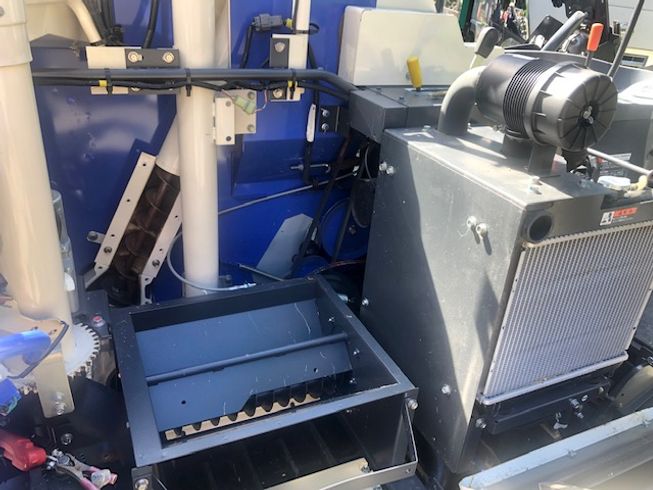 コンバイン HN211GEZKHWC 写真８