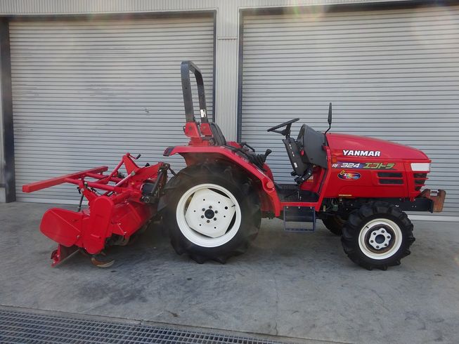 トラクター AF324 写真２
