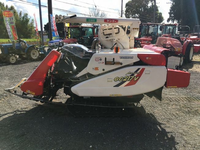 コンバイン GC217V 写真３