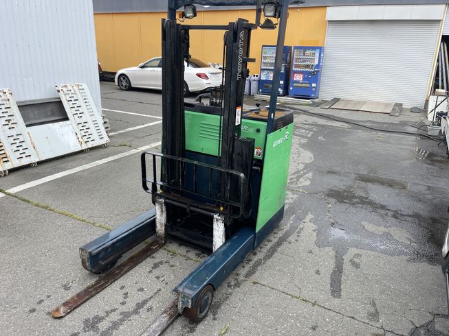 フォークリフト 7FBR18 写真２