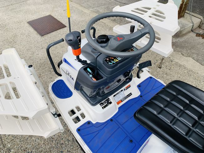 田植機 LE4A 写真７