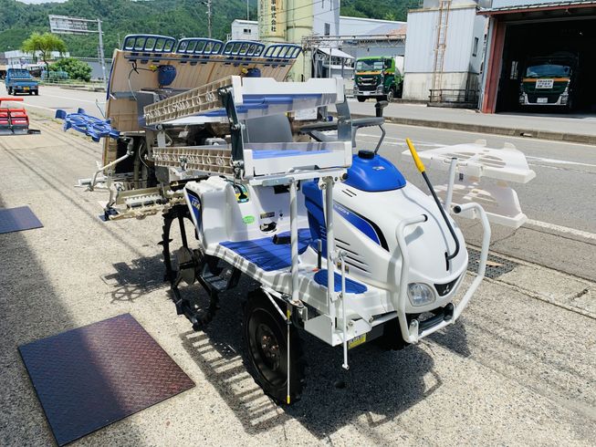 田植機 LE4 写真２