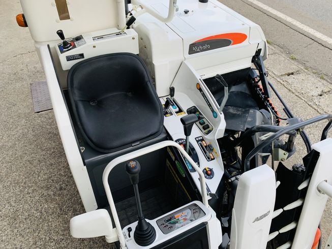 コンバイン AR216-GLW 写真９