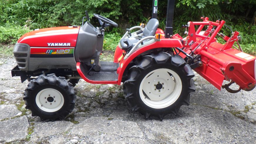 トラクター AF120VPUKS6M 写真２