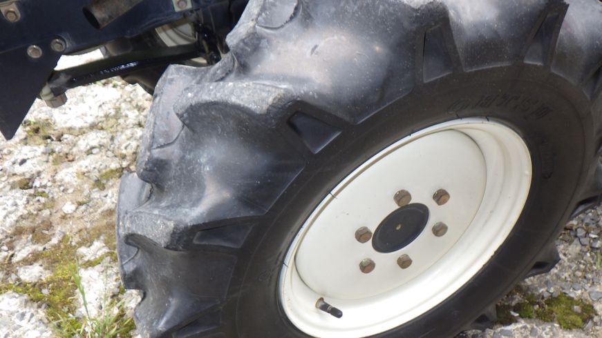 トラクター AF120VPUKS6M 写真４