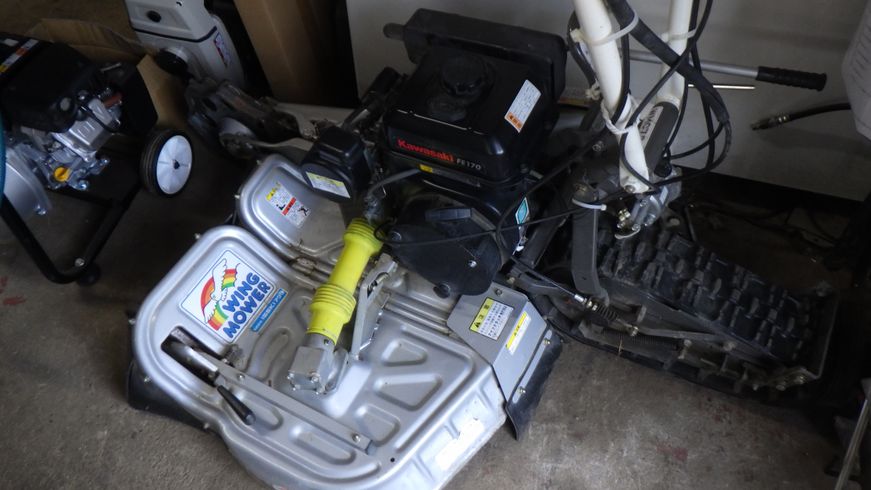 イセキ 畦草刈機 写真