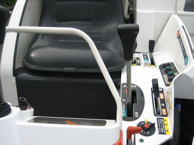 コンバイン ARN216GLW 写真９