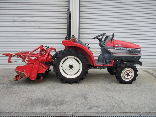 トラクター MT161 写真２