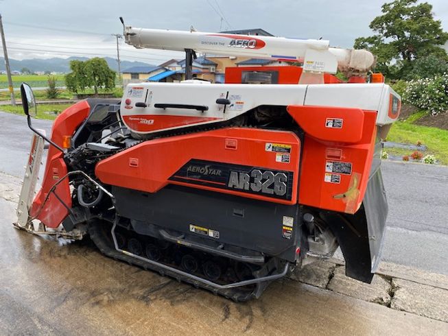 コンバイン AR326DXW 写真２
