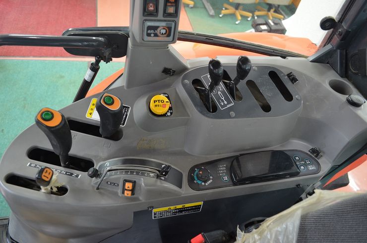 トラクター SMZ955QMAXWUL1 写真６