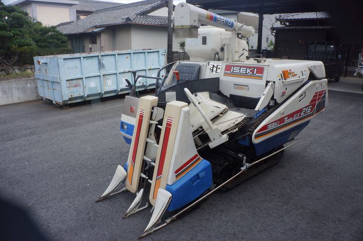 コンバイン HV216G 写真２