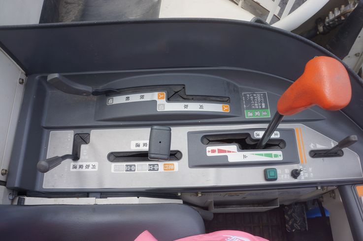 コンバイン HV216G 写真７