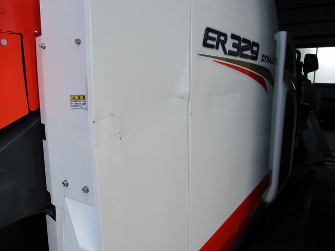 コンバイン ER329-DXMW 写真３