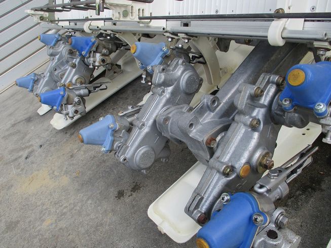 田植機 PQ4-DUHZ 写真８