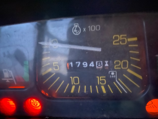 トラクター 6130 写真５