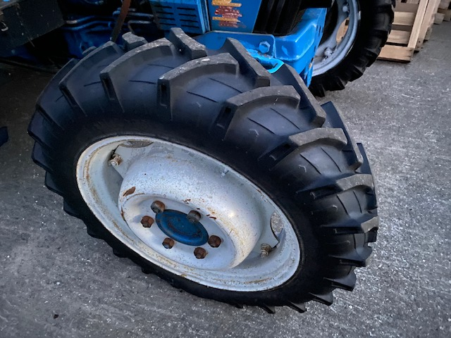 トラクター 6130 写真４