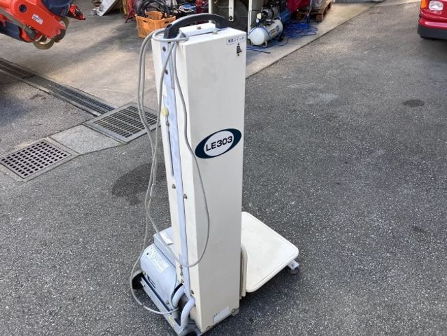 米袋用昇降機 LE303-S 写真４