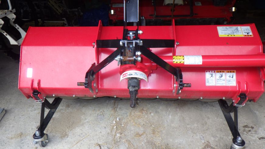 草刈機 FNC1602RF 写真２