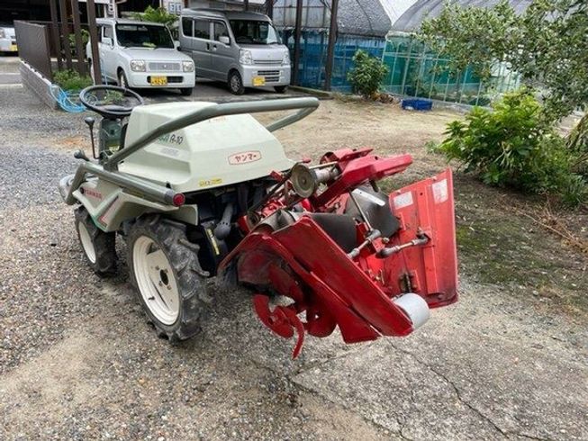 乗用耕運機 アグリカ A-10 写真４