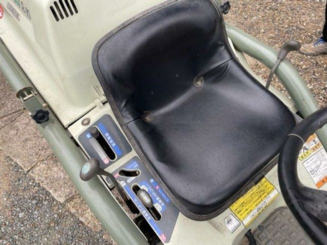 乗用耕運機 アグリカ A-10 写真７